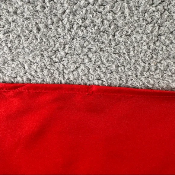 Vans Red and White Wall Flag - Picture 3 of 5